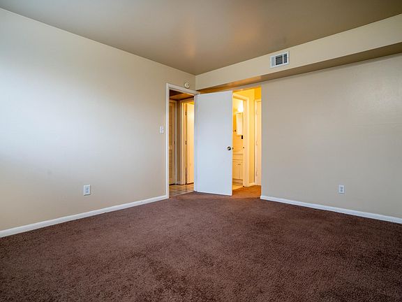 4th image of 6721 Dale Ave #1D
