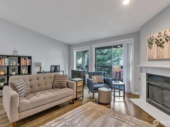 17311 119th Lane SE #J4, Renton, WA 98058