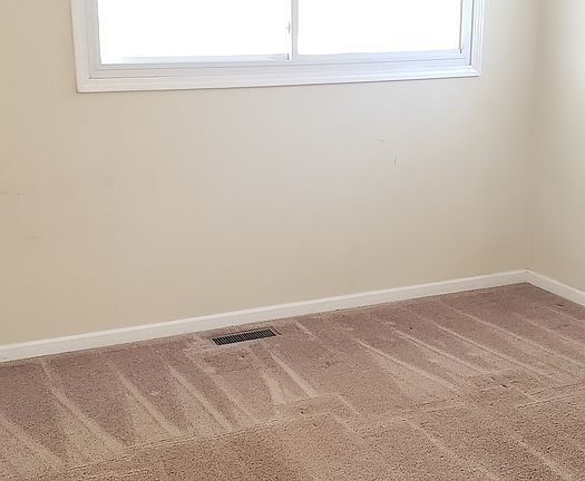 4th image of 431 W Forest Ave