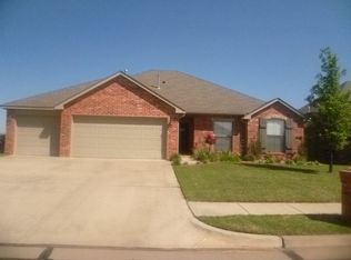 413 Butterfield Trl, Edmond, OK 73003