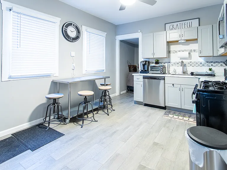 10605 Ashbury Ave — Photo 10