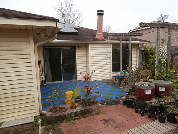 5th image of 2612 Lexington Dr