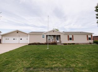 703 B St, Hampton, NE 68843