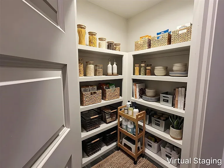 1719 Maclane Ct — Photo 9