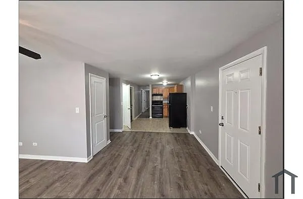 Building Photo - 6205 S Michigan Ave #2F