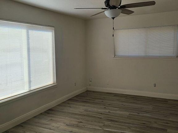 2nd image of 721 Lampasas Ave APT A