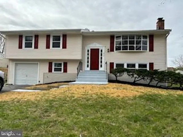 1914 Michael Rd, Waldorf, MD 20601