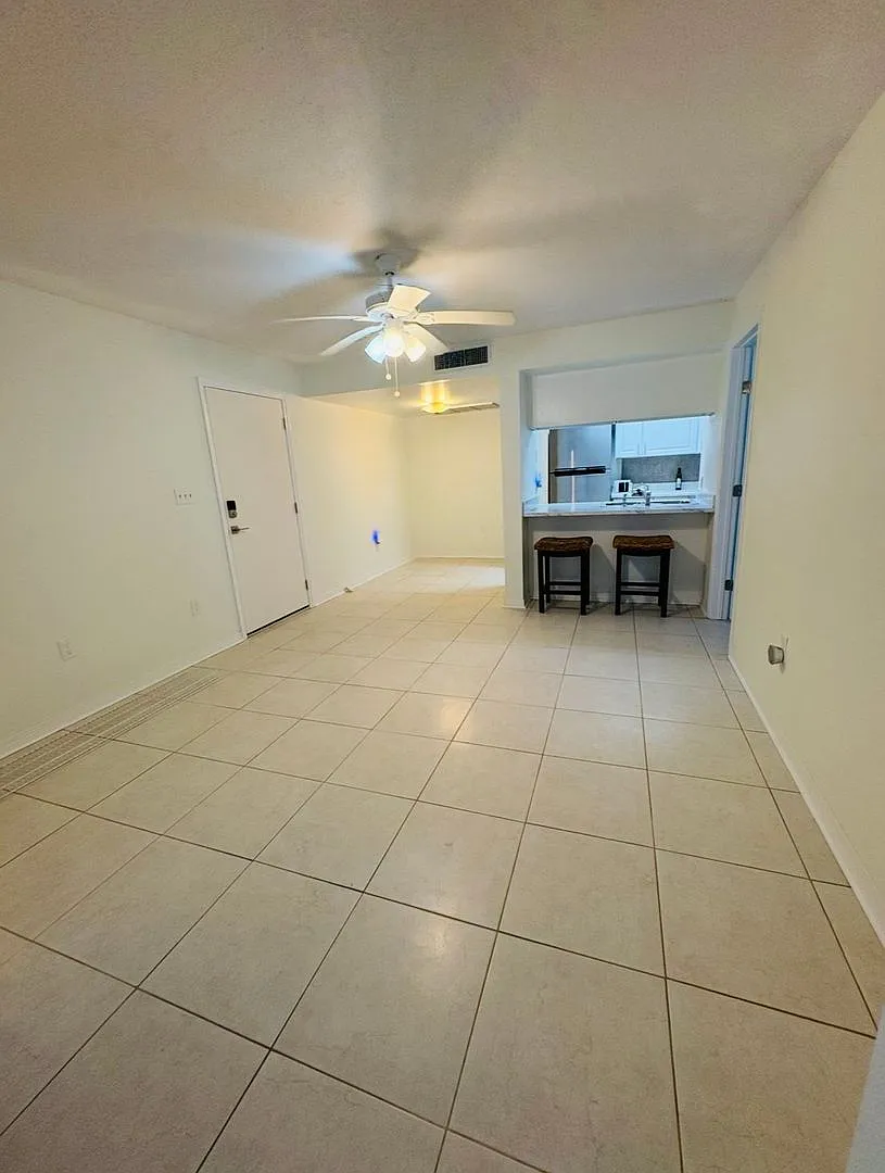 Gulf Harbor Condo Living — Photo 2