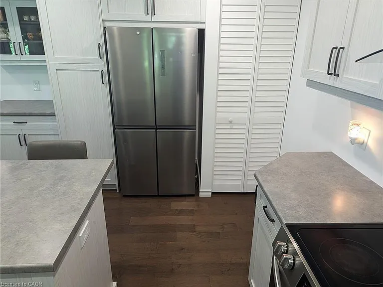 561 Marl Meadow Cres #LOWER — Photo 6
