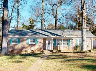 5701 Ruth Dr, Charlotte, NC 28215