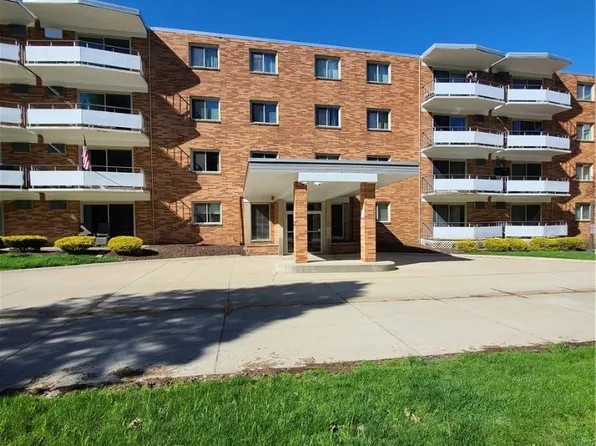 521 Tollis Pkwy APT 394, Broadview Heights, OH 44147