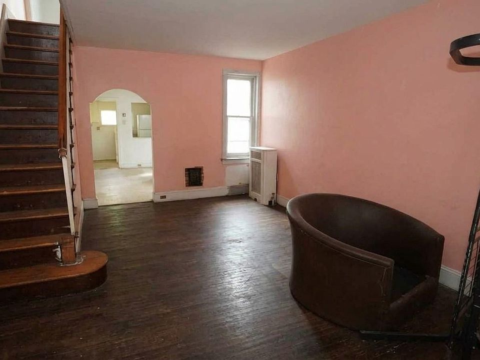2nd image of 3533 Ella St