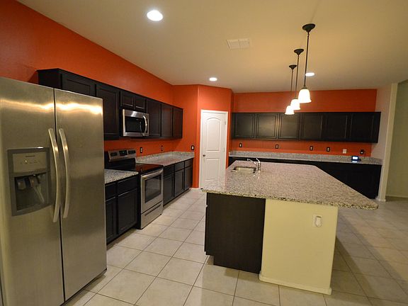 3rd image of 41841 W Chatham Pl