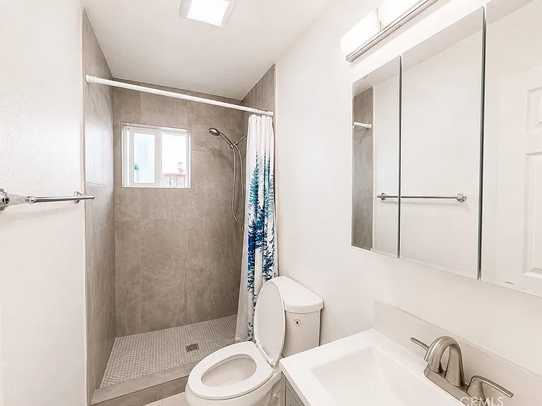 17402 Horst Ave — Photo 9