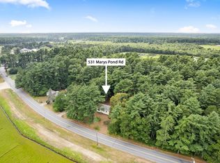 531 Marys Pond Rd, Rochester, MA 02770