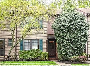 47 Pheasant Run, Edison, NJ 08820