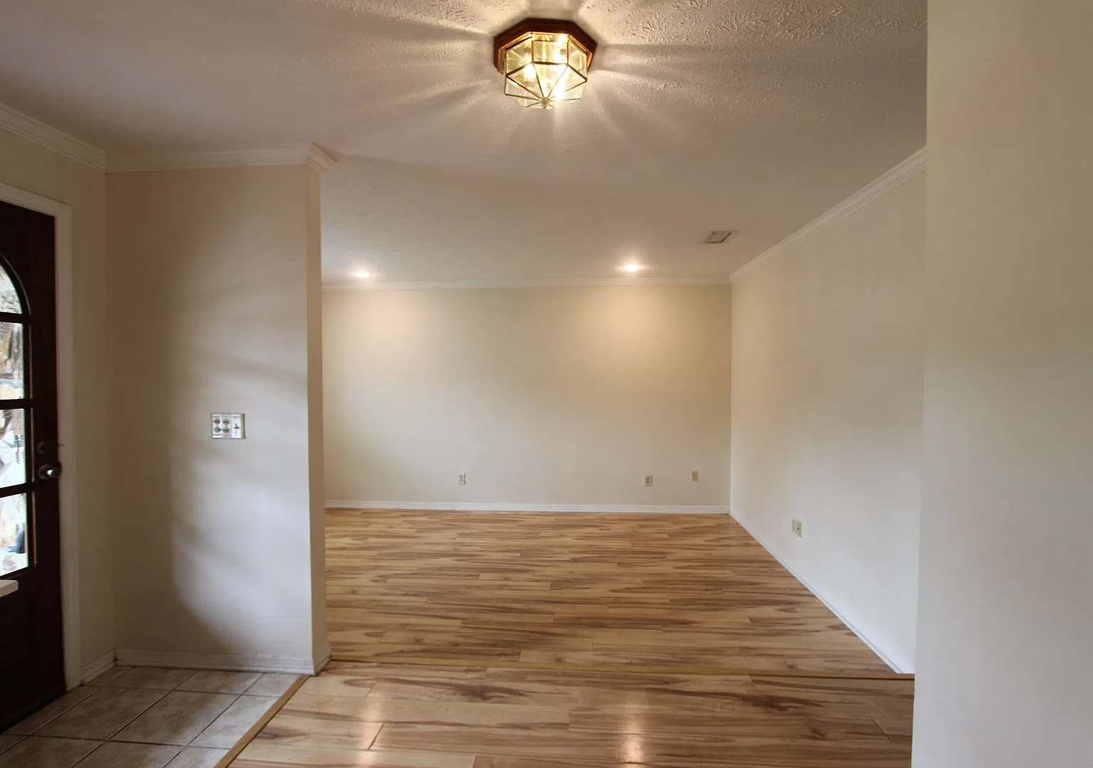 Reduced Rent! Lovely 4 Bedrooms / 2 Bathrooms / 2-Car Garage — Photo 3