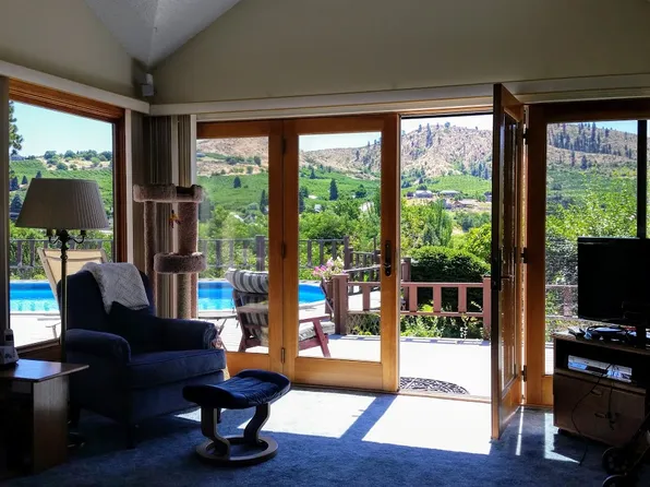 409 Valley View Dr, Cashmere, WA 98815