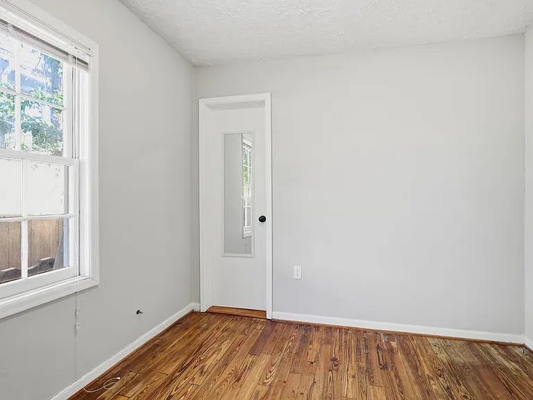 1474 Brooklyn Ave NW — Photo 13