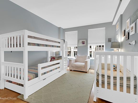 5th image of 205 W 76th St APT 801