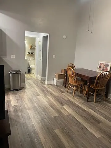 220 Main St — Photo 25