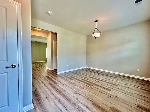 5th image of 5453 Brandon Bluff Way