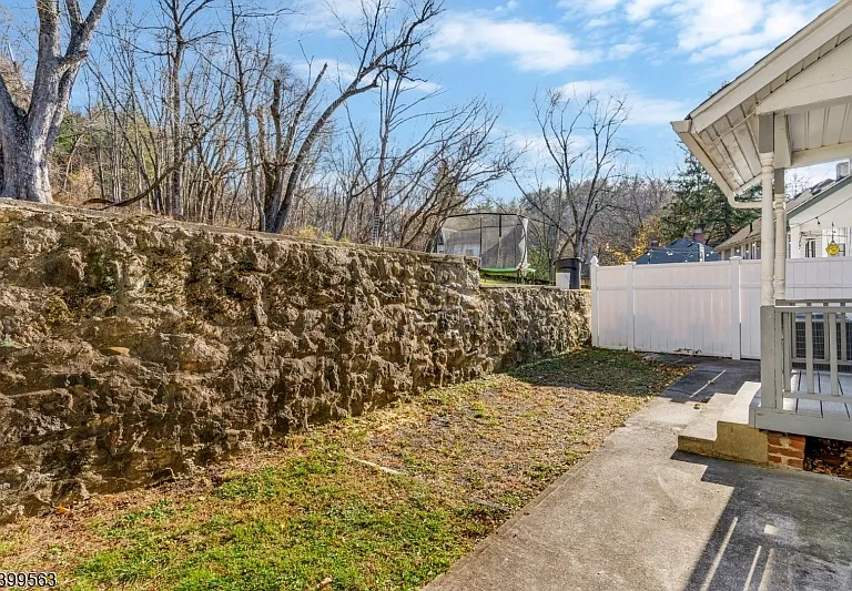 16 Tisco Ave — Photo 25