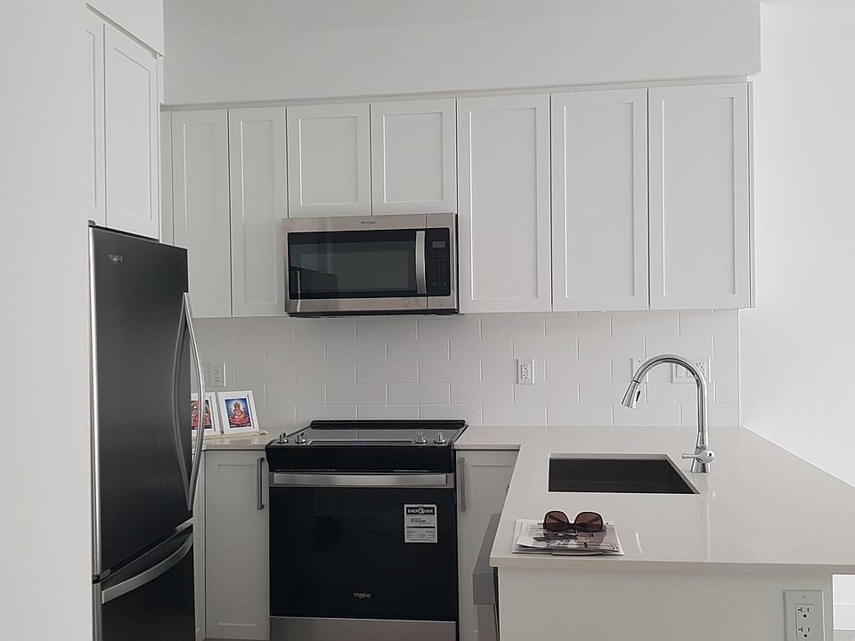 1st image of 808 Gauthier Ave #210