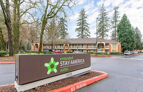 Portland - Tigard Photo 1