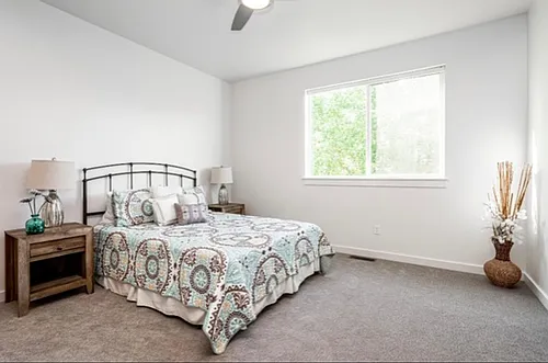915 N 17th Ave #B Photo 1 915 N 17th Ave #B Photo 1