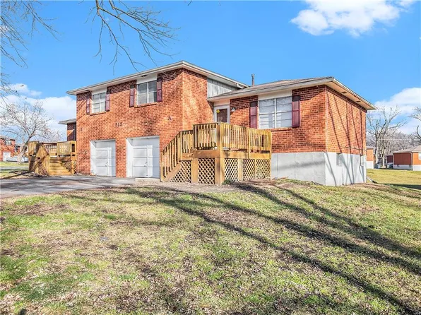 510 NE Florence Ave, Lees Summit, MO 64063