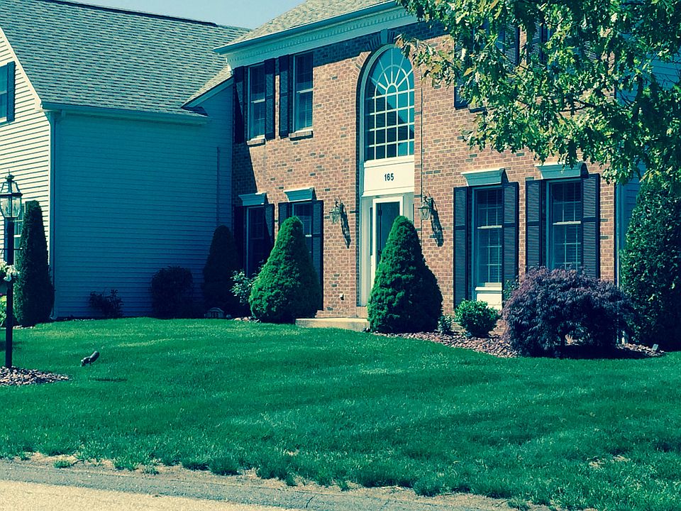 1st image of 165 Rosemont Dr