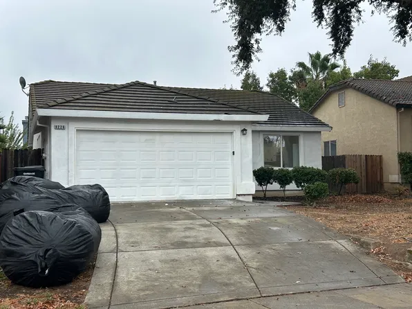 8226 Windmill Oaks Pl, Antelope, CA 95843