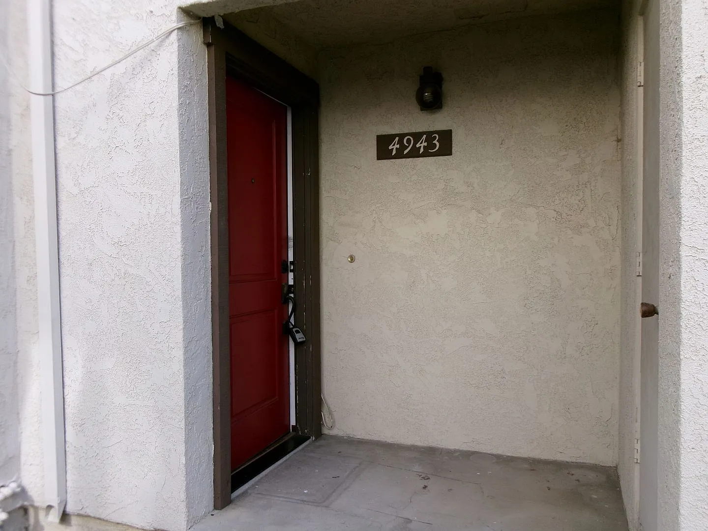 Two Bedroom Condo In Cypress Available--Call Us Today! — Photo 1