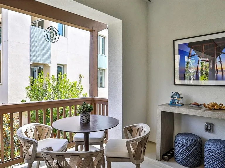 3319 Doheny Way — Photo 27