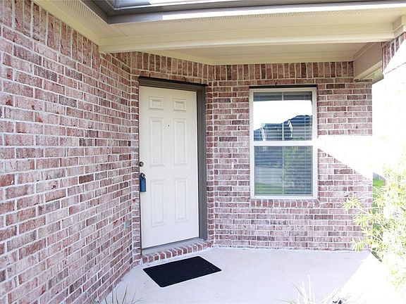 3rd image of 1902 Rosegale Ct