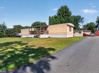 577 W Hazel Ave, Marietta, PA 17547