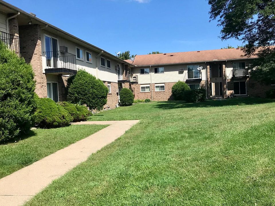 1st image of 31565 Fraser Dr APT 11