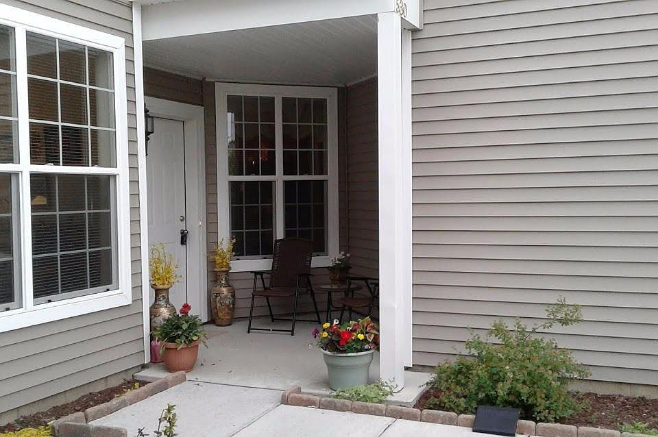 1st image of 530 Fieldstone Cir N #5