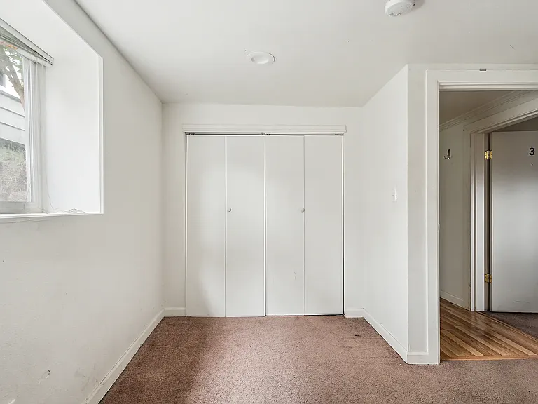 4708 7th Ave NE #B — Photo 13