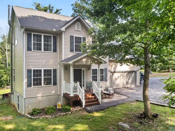 169 Johnnycake Ln, Harpers Ferry, WV 25425