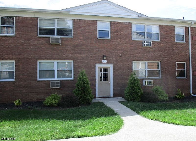 1st image of 51-2B HINCHMAN AVE #2B