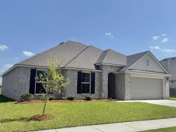 511 Fontaine Ct, Breaux Bridge, LA 70517