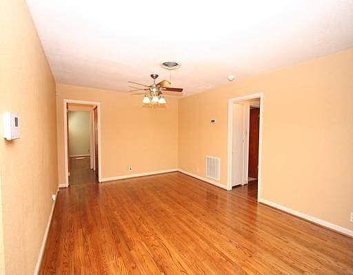2nd image of 1034 Ponder St