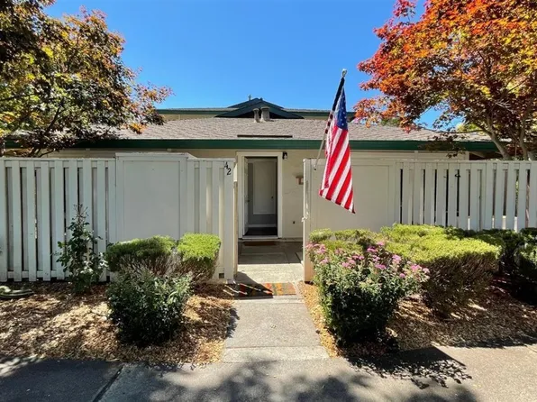 42 Belvedere Court, Napa, CA 94559