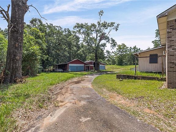 4th image of 2370 Schillinger Rd N