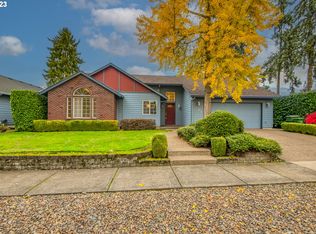 905 E Henry Rd, Newberg, OR 97132