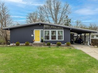 2237 Evergreen St NE, Cedar Rapids, IA 52402