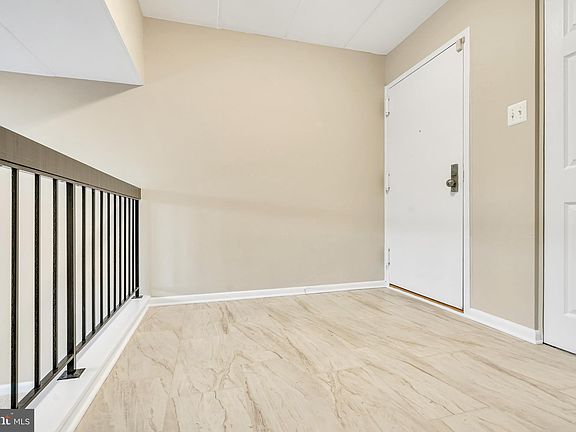 3rd image of 108 Roberts Ln APT 300