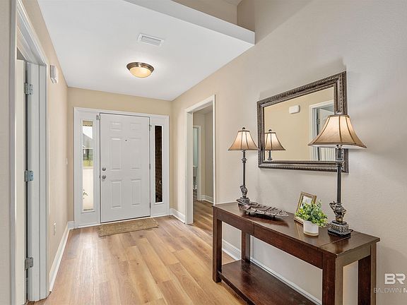 3rd image of 120 Southwark Ave